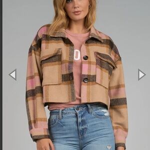 Sweet button front Elan shaket pink tan brown S